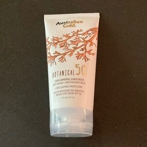 Austrialian gold mineral sunscreen